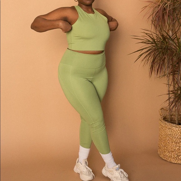 Girlfriend collective full length leggings and mantis size large - Picture 3 of 4